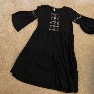 3/4 sleeve black dress